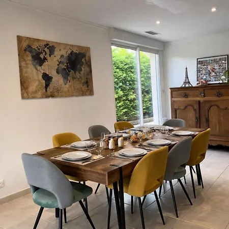 Maison Familiale Avec Jardin Et Jeux Bordeaux *