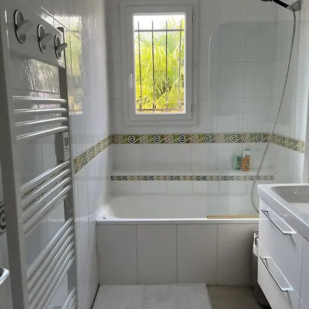 Maison Familiale Avec Jardin Et Jeux Bordeaux