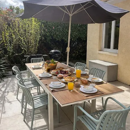 Maison Familiale Avec Jardin Et Jeux Bordeaux